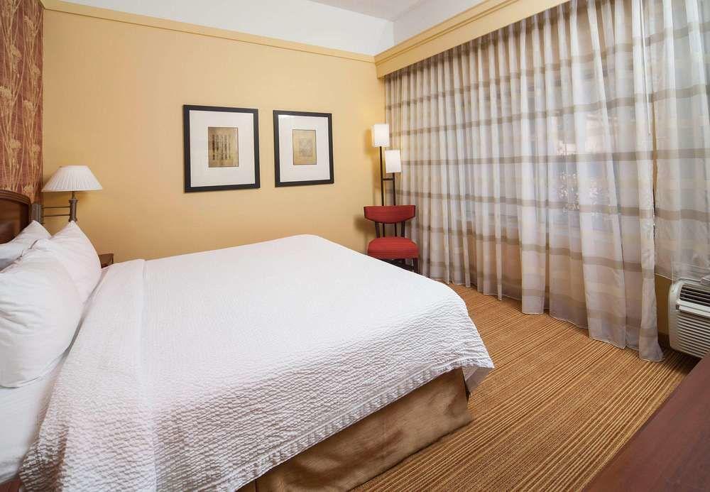 Hotel Courtyard By Marriott 3*