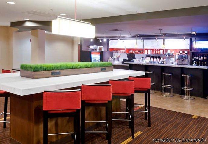 Hotel Courtyard By Marriott