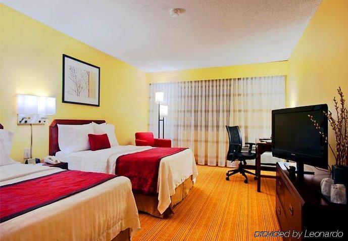 Courtyard By Marriott